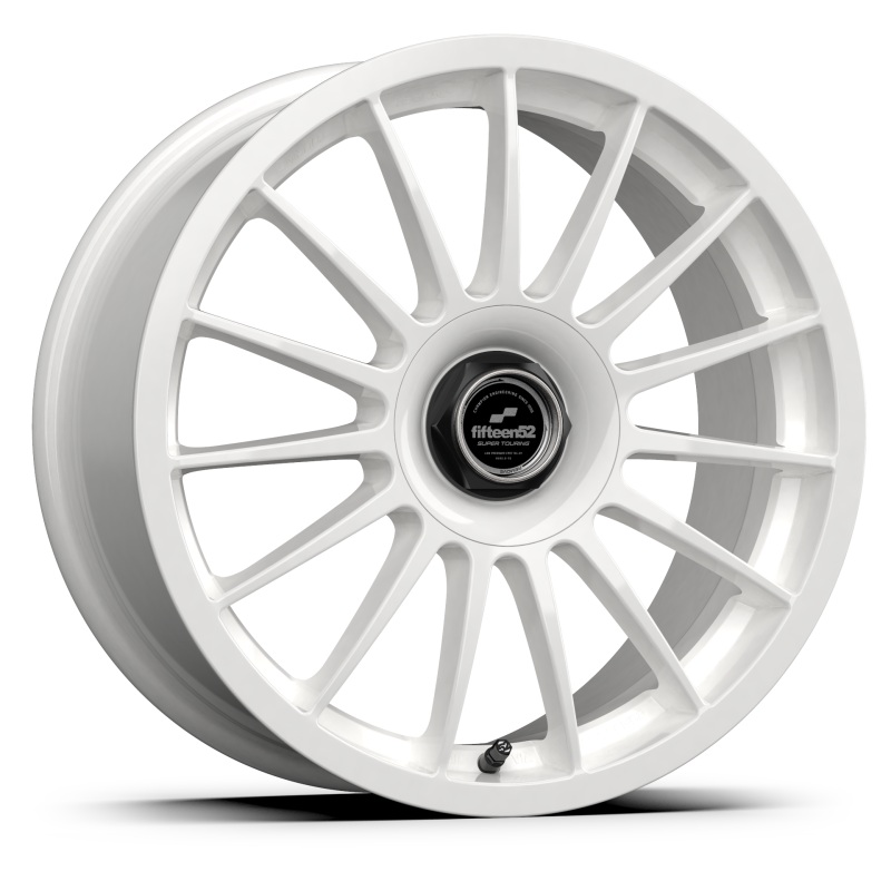 19×8.5 fifteen52 Podium Rally White