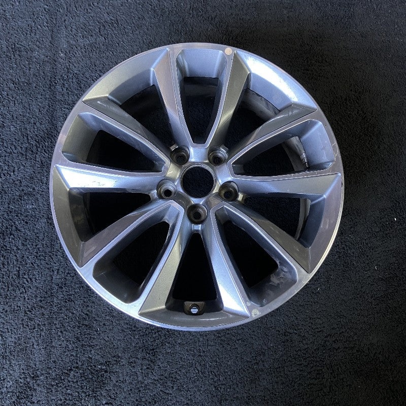 18″ SANTA FE 17-18 18×7.5 alloy 3.3L LWB Original OEM Wheel Rim