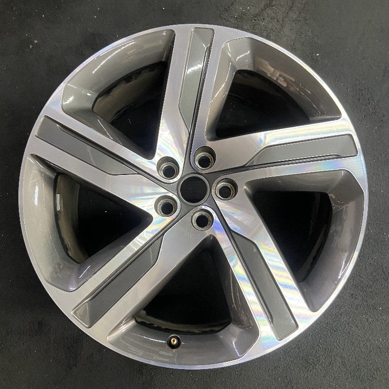 22″ DISCOVERY 21-24 22×9.5 alloy 5 spoke single spoke machined face with pockets Original OEM Wheel Rim
