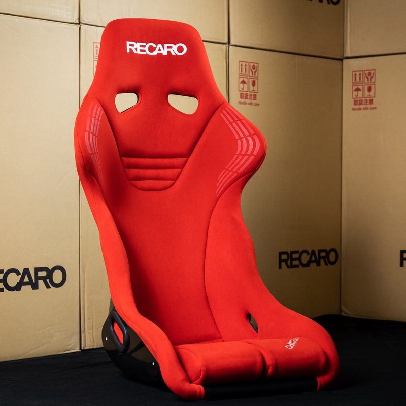 Recaro RS-GS – Red Kamui
